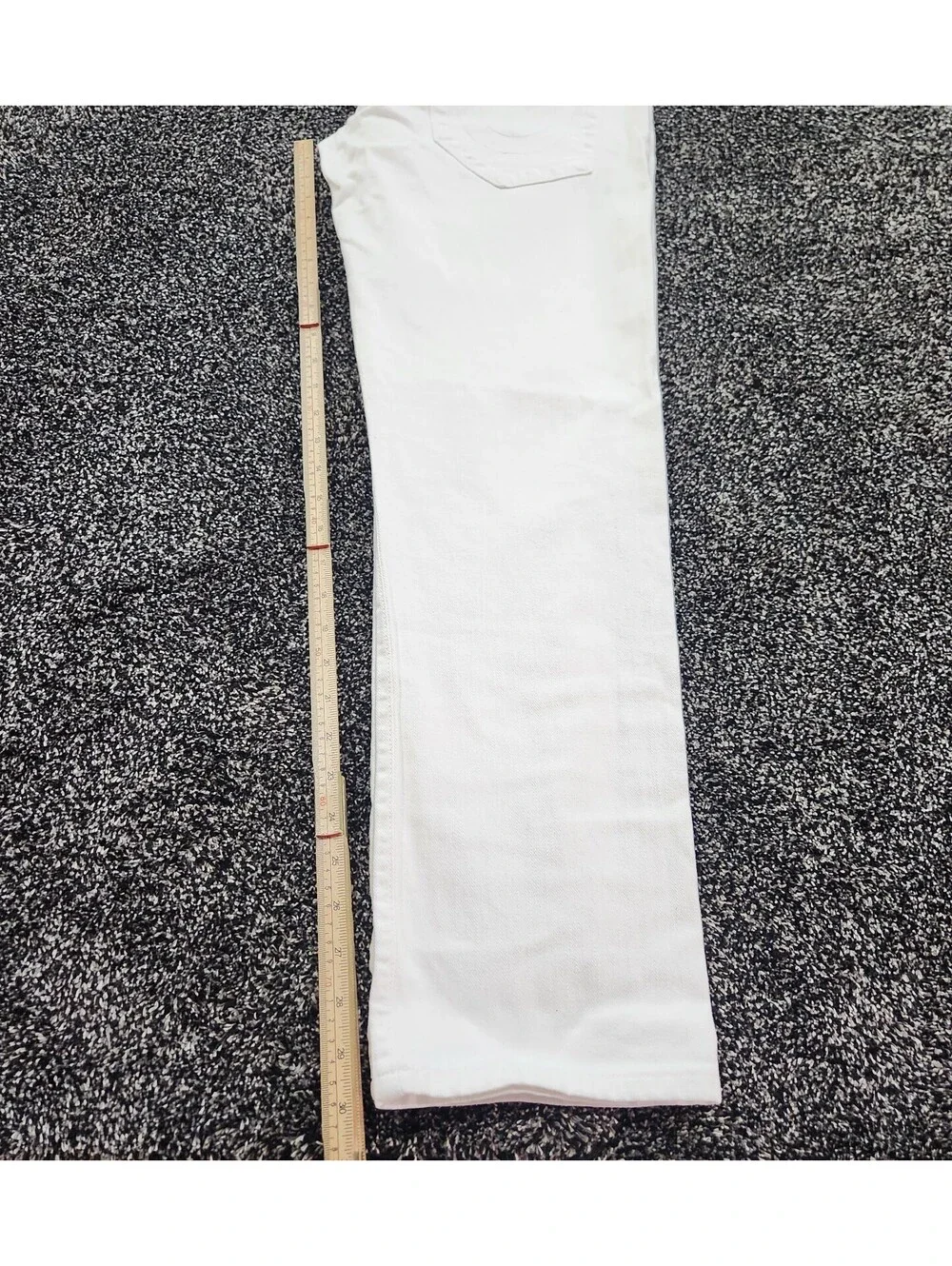 True Religion GENO Relaxed Slim Men Optic White Denim Jeans Size 30 Made in USA
